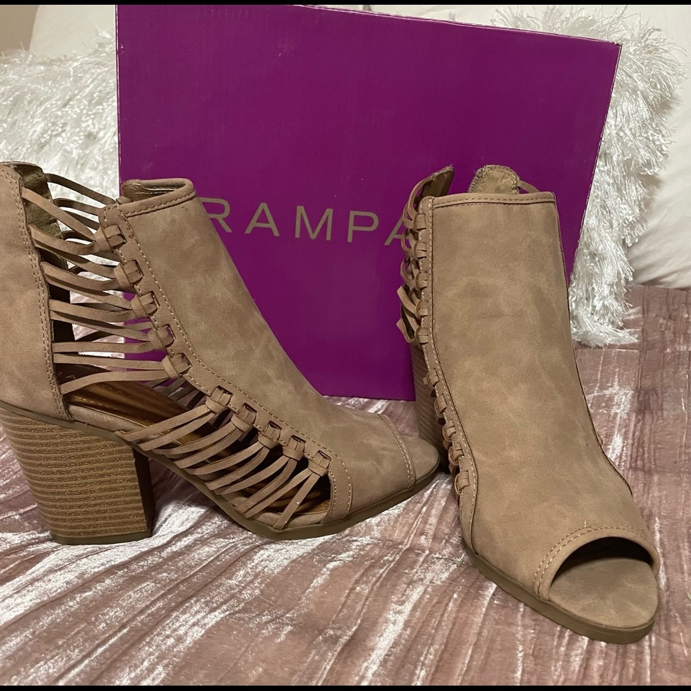 Rampage shoes size 8